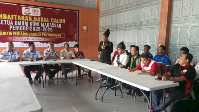 Penyerahan rekomendasi dukungan terhadap Ismail di Sekretariat KONI Makassar, Rabu (16/4/2025). Foto: HN/Sinta