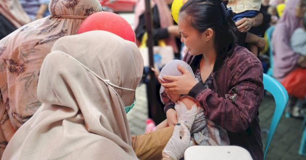 Alfamidi dan Puskesmas Samata Edukasi Orang Tua Pentingnya Bermain untuk Kognitif Anak