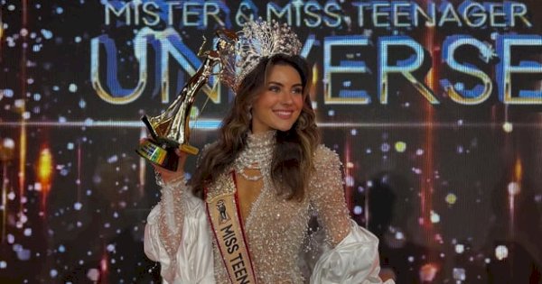 Helena Ristevski Raih Gelar Miss Teenager Universe 2025 dalam Grand Final yang Spektakuler di Bali