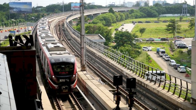 1,2 Juta Pengguna Manfaatkan LRT Jabodebek Selama Angkutan Lebaran 2025