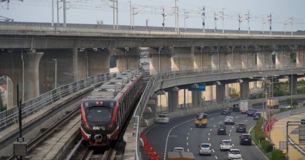 KAI Layani Lebih dari 6,3 Juta Pengguna LRT Jabodebek pada Triwulan Pertama 2025