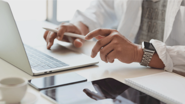 Employer of Record (EOR) di Indonesia: Solusi Strategis untuk Ekspansi Tenaga Kerja Global