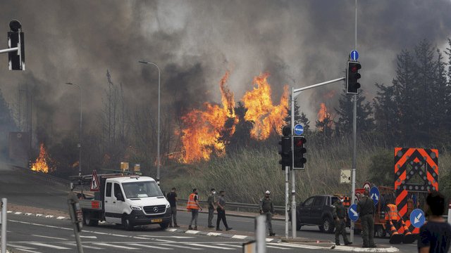 Penampakan kebakaran hutan Israel. Foto: ist/reuters