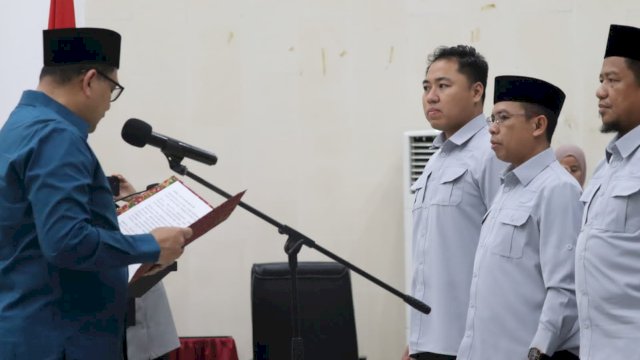 Wali Kota Munafri Kukuhkan 17 Pengurus FKUB Makassar 2025-2029