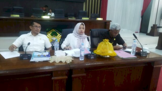 Ketua Pansus DPRD Giwa, Abdul Razak mengultimatum Mie Gacoan saat rapat Pansus LKPJ Bupati ||handover 