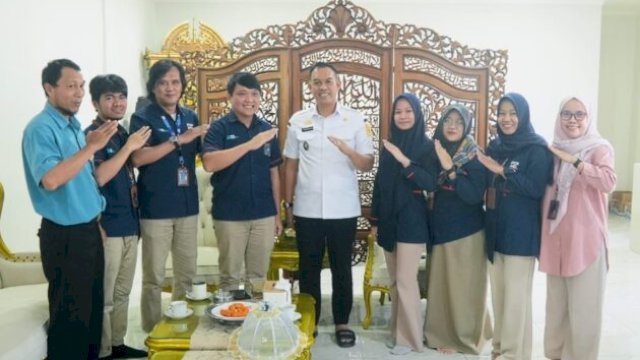 Wabup Sinjai terima audiensi PT Pos Indonesia bahas kerja sama PBB, bansos, hingga logistik demi layanan publik lebih efisien ||handover_diskominfosinjai