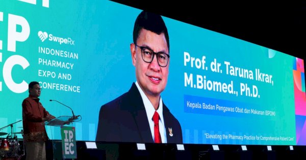 Taruna Ikrar Paparkan Konsep ABG di Hadapan 1.200 Apoteker Seluruh Indonesia