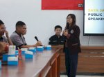 UC Makassar Bekali Siswa SMA 17 Makassar &#8216;Public Speaking&#8217;