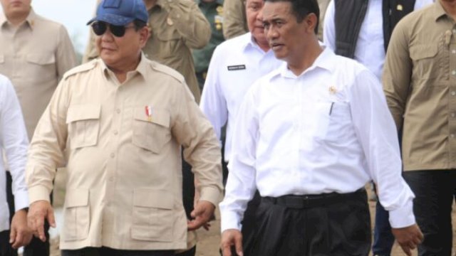 Presiden Prabowo puji Mentan Amran Sulaiman yang lebih sering di sawah daripada kantor ||handover_dockementan
