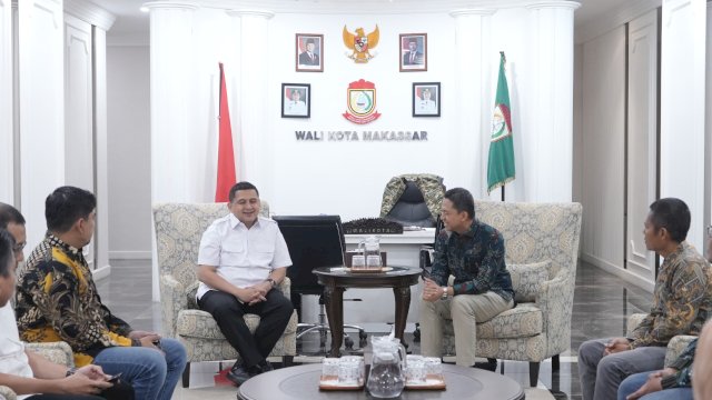 Pemerintah Kota Makassar bersama PT PLN Unit Induk Distribusi (UID) Sulawesi Selatan, Tenggara, dan Barat menggelar pertemuan strategis membahas percepatan penyediaan listrik di wilayah kepulauan. (Foto: dok Pemkot)