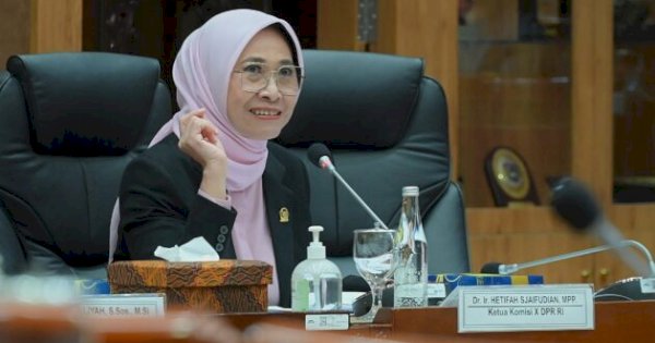 Komisi X DPR Dorong Regulasi Usai MK Wajibkan Sekolah Gratis