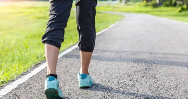 Ini Tips Agar Jalan Kaki Efektif Turunkan Berat Badan