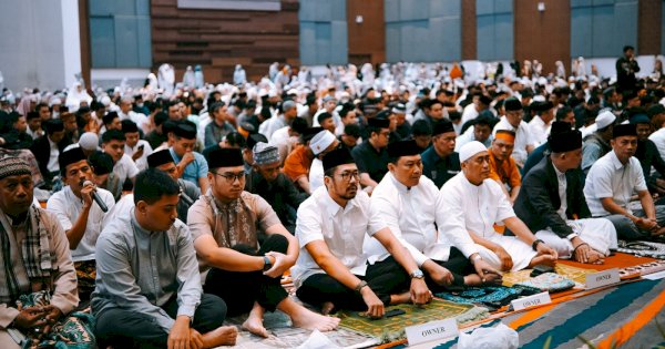 Ribuan Jamaah Padati Shalat Idul Adha di Four Points by Sheraton Makassar
