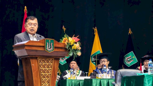 M. Jusuf Kalla. Dok. Ist