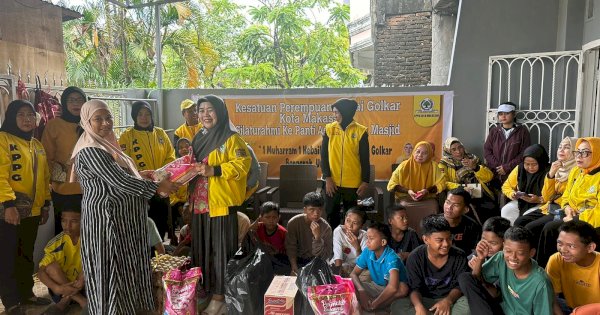 1 Muharram, Kesatuan Perempuan Partai Golkar Makassar Kunjungan ke Panti Asuhan