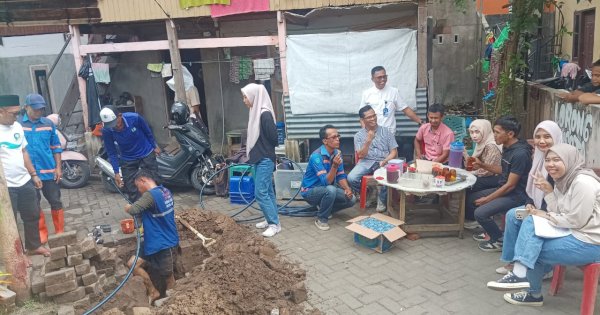 PDAM Makassar Kembali Eksekusi Pemasangan Sambungan Air Gratis Bagi Warga