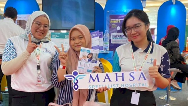 Pengunjung yang datang ke booth Mahsa di TSM Makassar. (Foto: ist)