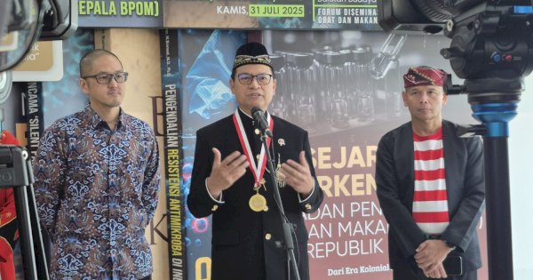 Bedah 7 Buku Sekaligus Dengan 6 Ribu Peserta, Kepala BPOM Prof Taruna Diganjar MURI