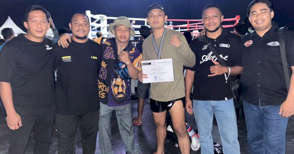 Mahasiswa Unibos Raih Medali Emas Muaythai di Triumph Fight Jakarta 2025