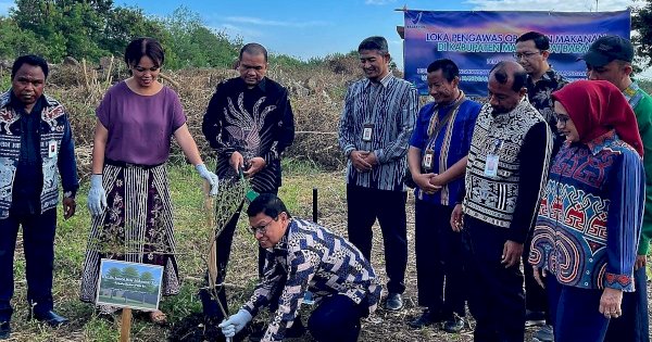 Setangkai Ketapang Kencana, Seribu Doa untuk Indonesia, Taruna Ikrar Hijaukan Loka POM Baru Manggarai Barat