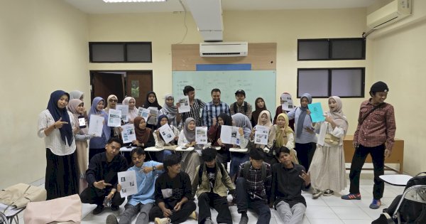 Buat Karya Berita Bagian Tugas Akhir Mahasiswa, Dekan FDK UIN Beri Apresiasi