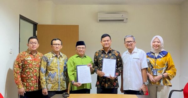 BRI Peduli, Serahkan Ambulans untuk RSU Yapika Gowa