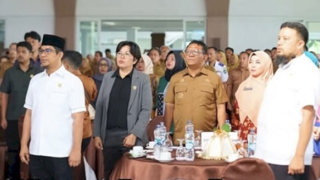Wakil Ketua DPRD  Gowa, Tyna Haji Ti&rsquo;no Dg Mawangi, turut hadir dalam kegiatan Musyawarah Perencanaan Pembangunan tingkat Kabupaten Gowa ||handover 