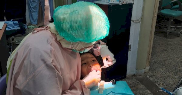 Karies Gigi Ancam Tumbuh Kembang Anak: Ganggu Nutrisi dan Perkembangan Otak