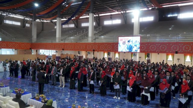153 pejabat baru Unismuh Makassar yang dilantik oleh Rekor.  (Foto: ist)
