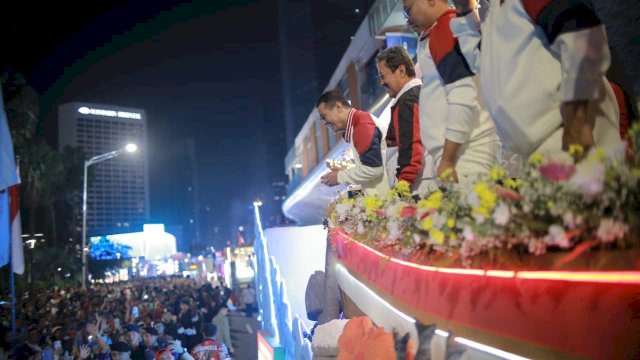 Kapal Phinisi Swasembada Pangan Jadi Sorotan di Karnaval HUT ke-80 RI