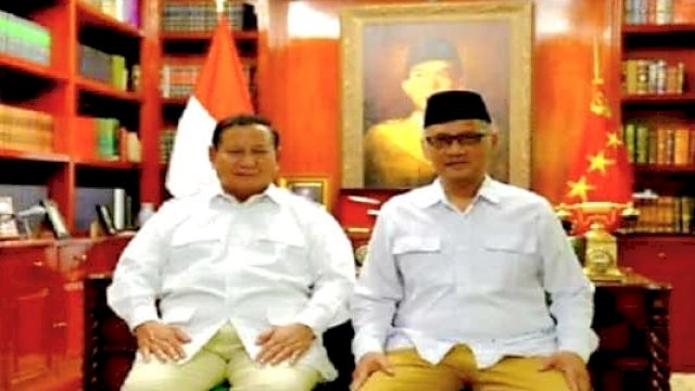 Gus Irfan (kanan) bersama Prabowo Subianto. Ist