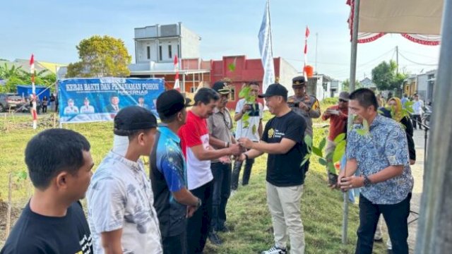 Wakil Bupati Sinjai Andi Mahyanto Mazda bersama Forkopimda menanam pohon di kawasan BTN Lappa Mas 1 ||irman@harian.news 