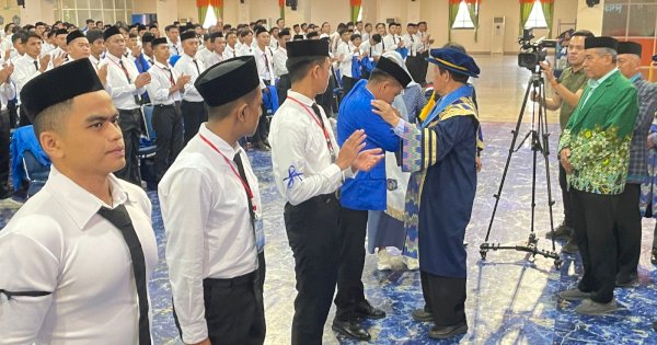 Kukuhkan 9.529 Maba, Unismuh Makassar Siapkan Beasiswa Rp4 Miliar: Dibiayai hingga Sarjana