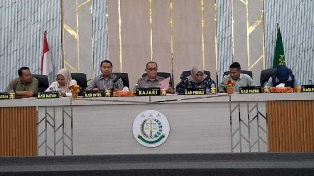 pejabat Kejari Gowa saat konferensi pers penetapan tersangka kasus JKN ||yusrizal@harian.news 