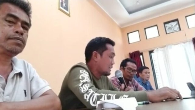 RDP DPRD–Pemda Sinjai soal kenaikan PBB-PP menuai kritik, LBH Sinjai disingkirkan dari forum pembahasan aspirasi masyarakat ||irman@harian.news 