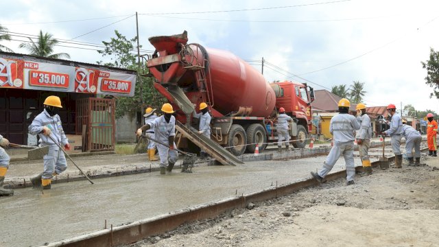 Zhenshi Investasi Rp164 M untuk Perbaikan Jalan dan Bandara Morowali