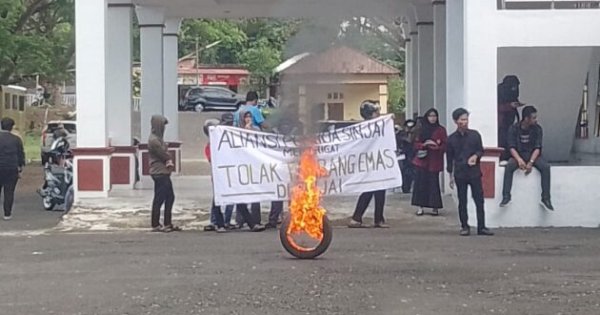 Pemuda Sinjai Nyatakan Menolak Rencana Tambang Emas