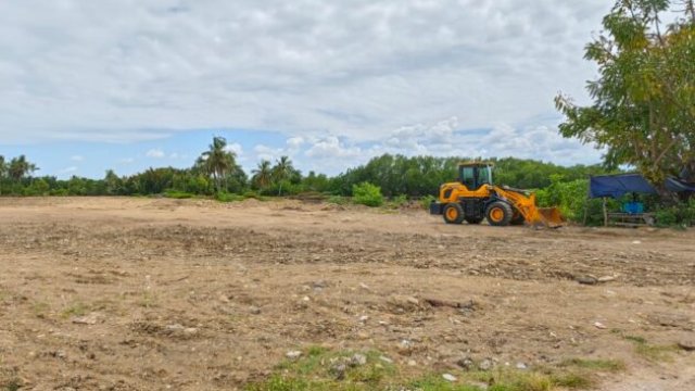 Foto aktivitas penimbunan lahan yang terus berlanjut di lokasi proyek Perumahan Lappa Mas VI ||irman@harian.news 