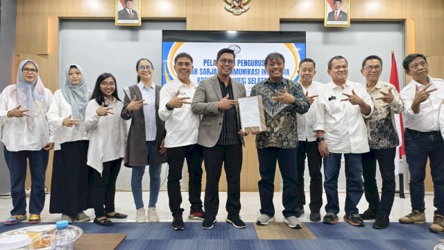 Pelantikan ISKI Sulsel 2025&ndash;2028: Komunikasi Didorong Jadi Pilar Persatuan dan Literasi Publik
