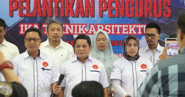 Dilantik Jadi Ketua IKA Arsitektur Unhas, Fathur Rahim Siap Berkontribusi Untuk Alumni dan Masyarakat
