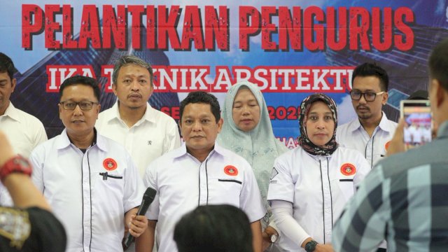 Dilantik Jadi Ketua IKA Arsitektur Unhas, Fathur Rahim Siap Berkontribusi Untuk Alumni dan Masyarakat