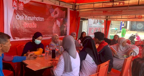 Ratusan Warga Sidrap Ikuti Cek Kesehatan Gratis di Alfamidi Tanru Tedong