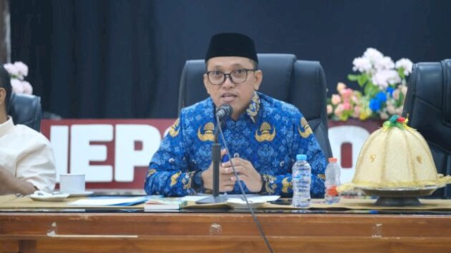 Bupati Jeneponto Paris Yasir pimpin rapat persiapan Maulid Akbar 2025 di Ruang Pola Kantor Bupati || Ist