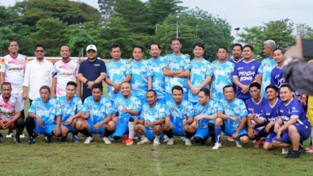 Laga silaturahmi Pemprov Sulsel vs DPRD Gowa berakhir imbang, HAR: harus ada leg kedua ||handover