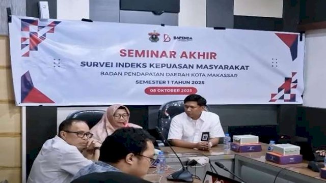 Badan Pendapatan Daerah (Bapenda) Kota Makassar bekerja sama dengan Fakultas Ilmu Sosial dan Ilmu Politik (FISIP) Universitas Hasanuddin menggelar seminar akhir Survei Indeks Kepuasan Masyarakat (IKM), Rabu (8/10/2025) lalu.