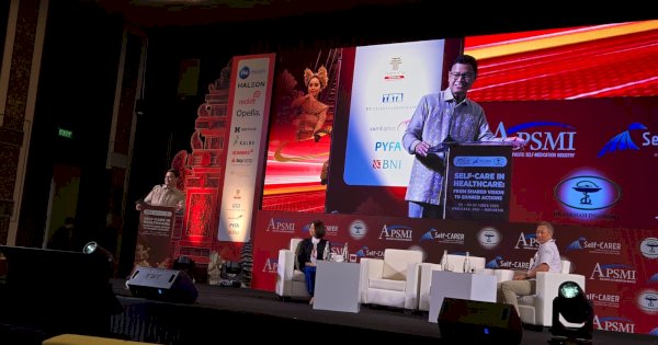 Taruna Ikrar: Obat Bukan Sekadar Zat, Tapi Amanah untuk Kehidupan