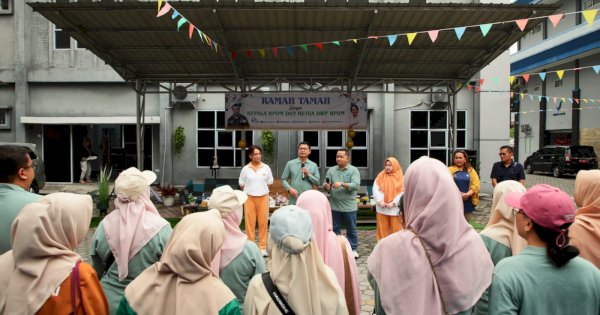 Taruna Ikrar Ajak Pegawai BPOM Riau Jalan Sehat: Capacity Building Jiwa &#038; Raga Demi Pengawasan Obat dan Makanan yang Maju