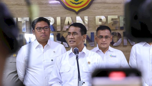 Mentan Amran: Pemerintah Tindak 2.039 Kios Pupuk Rugikan Petani Rp600 Miliar
