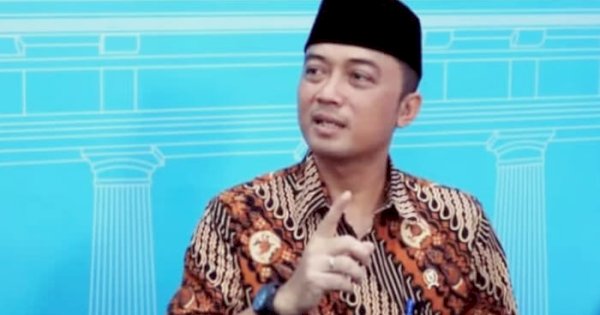 Patrick Kluivert Dipecat, Mensesneg: Pemerintah Menyambut Baik