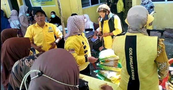 Pasar Murah Golkar Sinjai di Serbu Warga